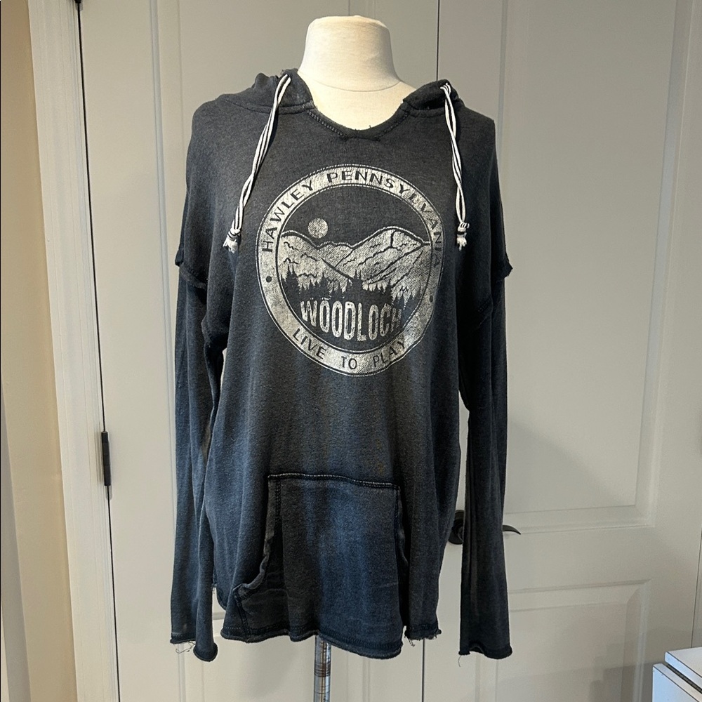 Woodloch Black Hoodie Sweater